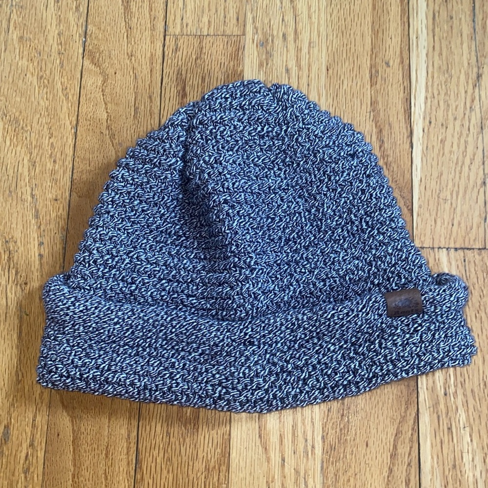 Roots Canada Gray Knit Winter Beanie Hat